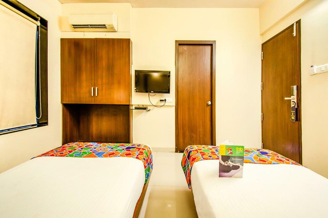 Eco Inn Poona Buitenkant foto